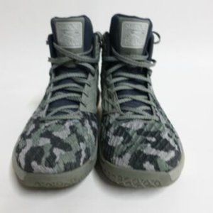 Li-ning 'Shadow Walker' Size 9, Men's Basketball shoe's with replacement box